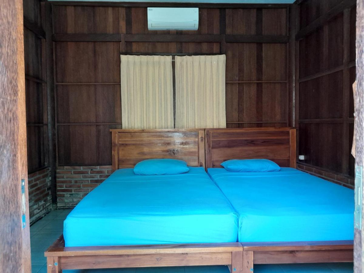 Khalisha Villa Airsatang Exterior foto