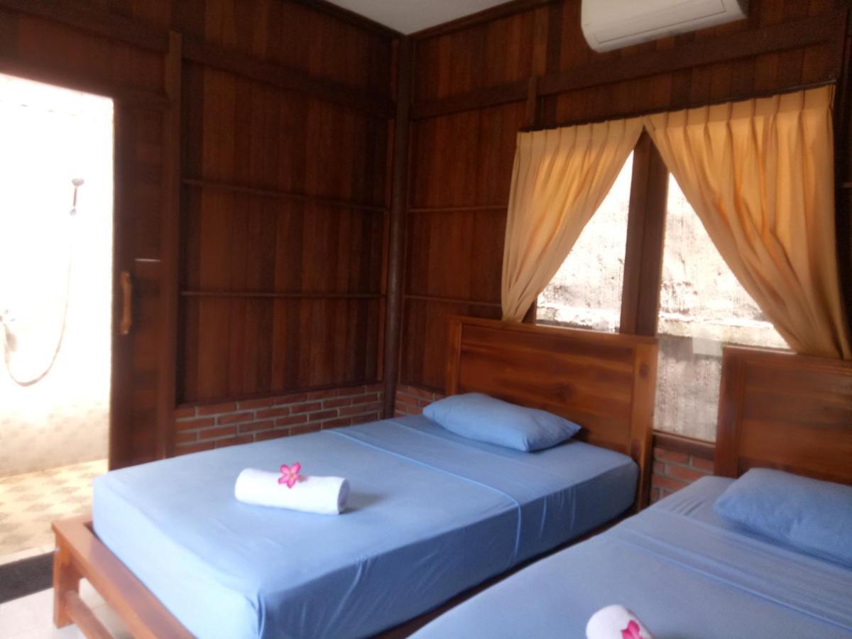 Khalisha Villa Airsatang Exterior foto